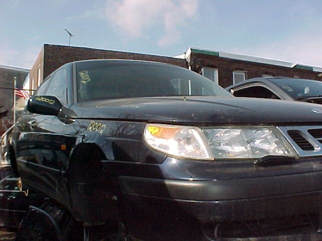 99 00 01 SAAB 9-5 L. TAIL LIGHT SDN LID MTD 261625