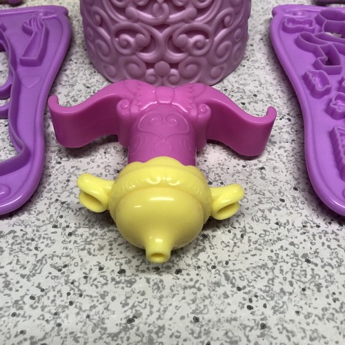 Play Doh Disney Princess Belle Rapunzel Design A Dress Boutique Play Set Parts - Picture 7 of 7