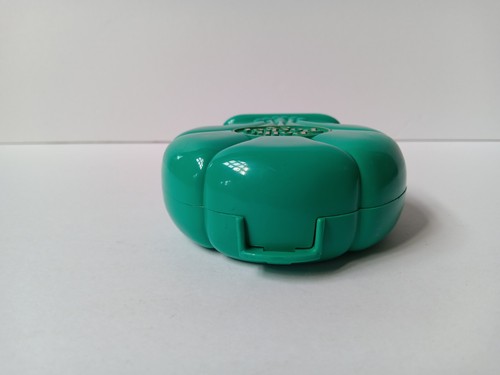 Vtg Polly Pocket 1995 Splash N Slide Water Park Complete W/4 Figures FLAW - Picture 10 of 20