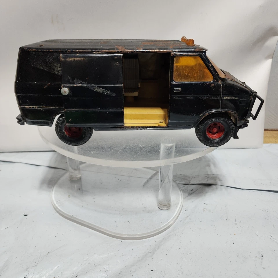 1983 A-TEAM Van ERTL Mr T Driver Seat Vintage 1:18 Scale Metal Sliding Door 11" - Image 3 of 4