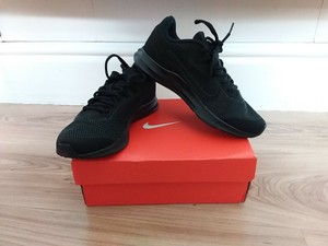 womens nike trainers size 9