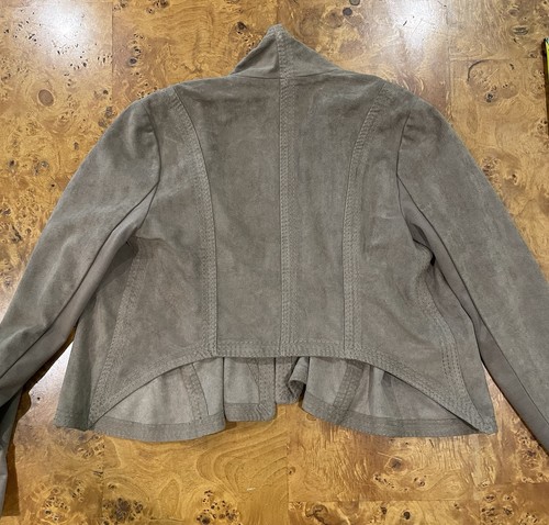 BCBG MaxAzari Faux Suede Cropped Jacket Sz Med - Picture 3 of 10