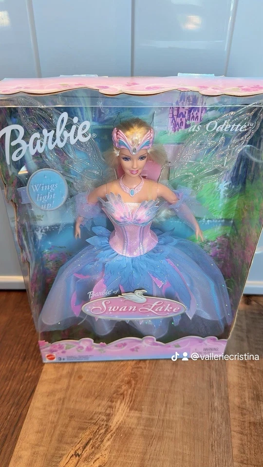 Rare Indonesian Version – Platinum Hair Barbie of Swan Lake Odette. - Image 3 of 4