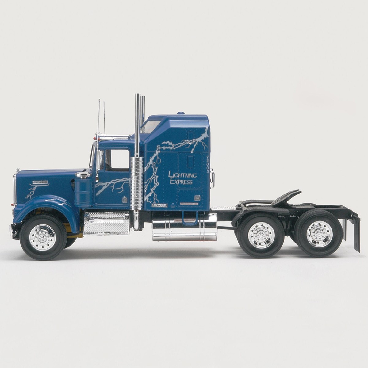 504-007 EXCLUSIVE 1/32 ケンワース K200 U64TR006-01B__77064-