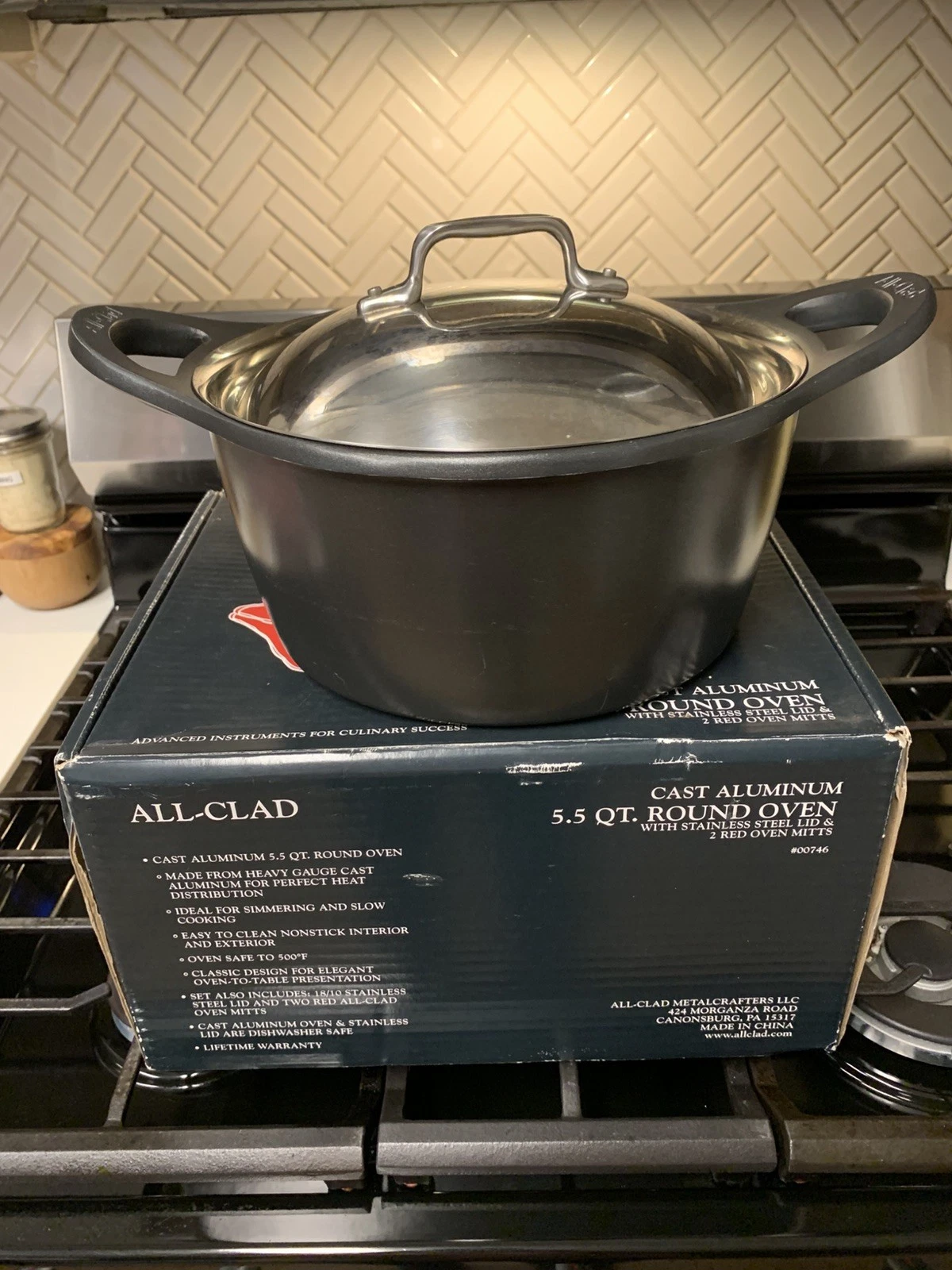 *GUC* All-Clad Cast Aluminum 5.5 QT Non-stick Dutch Oven w/ Stainless Lid
Opens in a new window or t