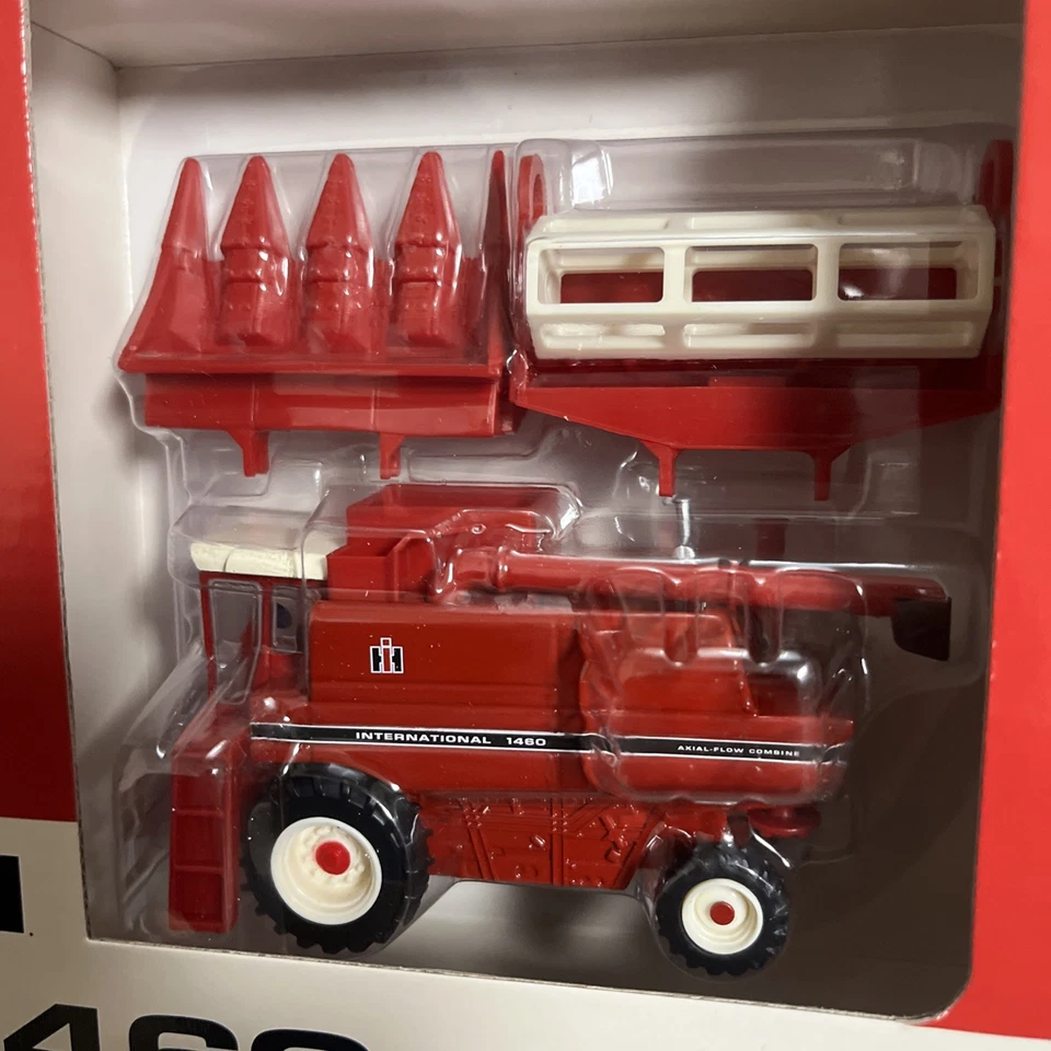 2025 ERTL 1:64 International Harvester Axial Flow 1460 Combine Diecast NEW!! - Image 2 of 4