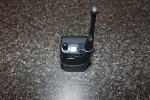 Motorola Visar Handie - Talkie FM Radio H05UCD6AA4BN UNTESTED #0111 - Picture 2 of 6