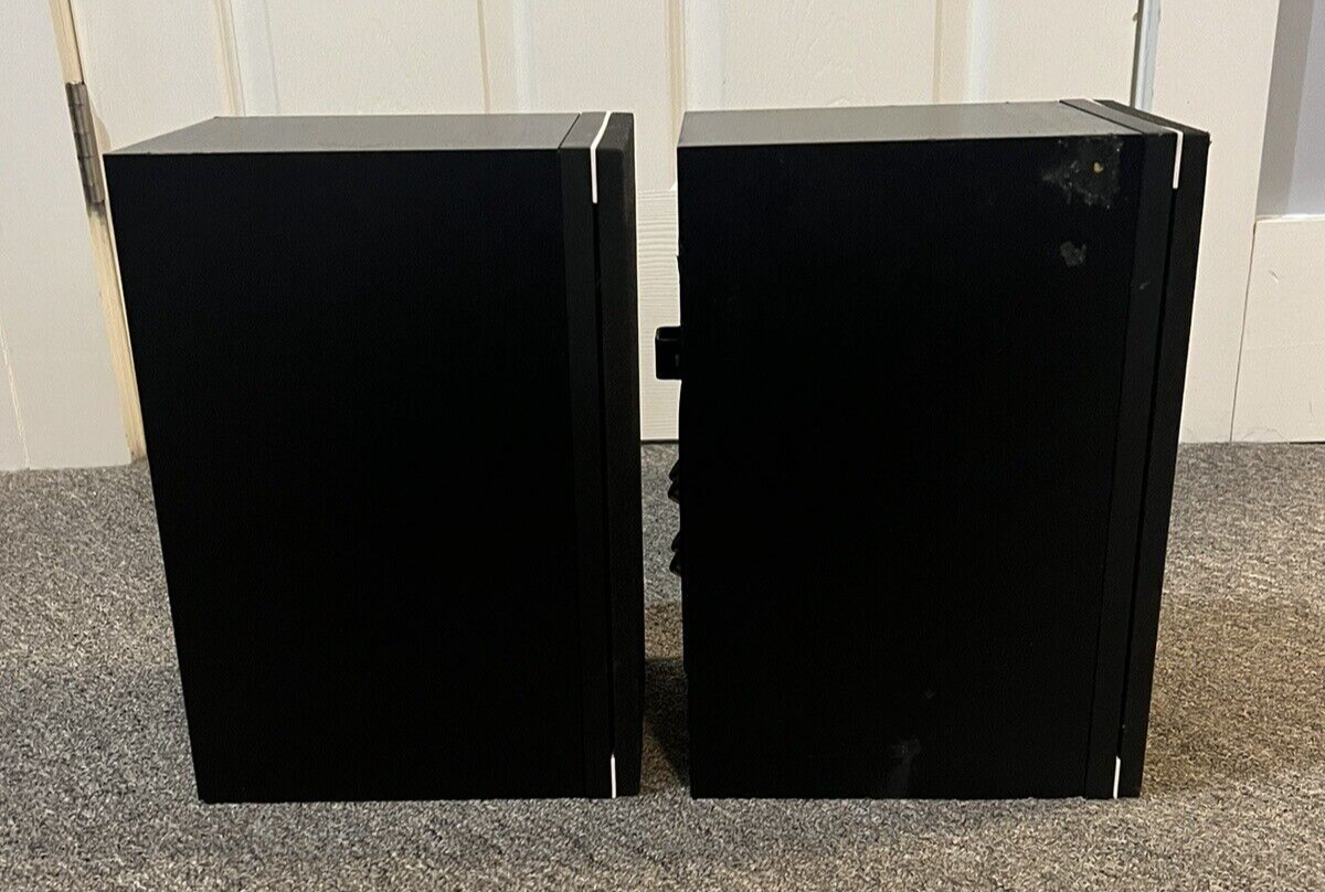 BOWERS & WILKINS B&W 686 S2 BLACK PAIR BOOKSELF SPEAKERS BOWERS & WILKINS B&W 686 S2 BLACK PAIR BOOKSELF SPEAKERS