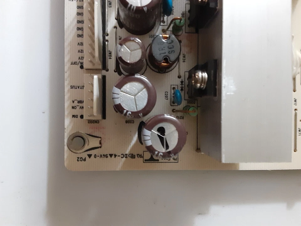 Fuente de alimentación/inversor de retroiluminación Vizio 0500-0412-0730 (PLHL-T803A) para VO320E Foto 3 de 4