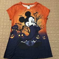 Disney Vampire Mickey Mouse Halloween Shirt | Jrs. L (11/13) MNSSHP