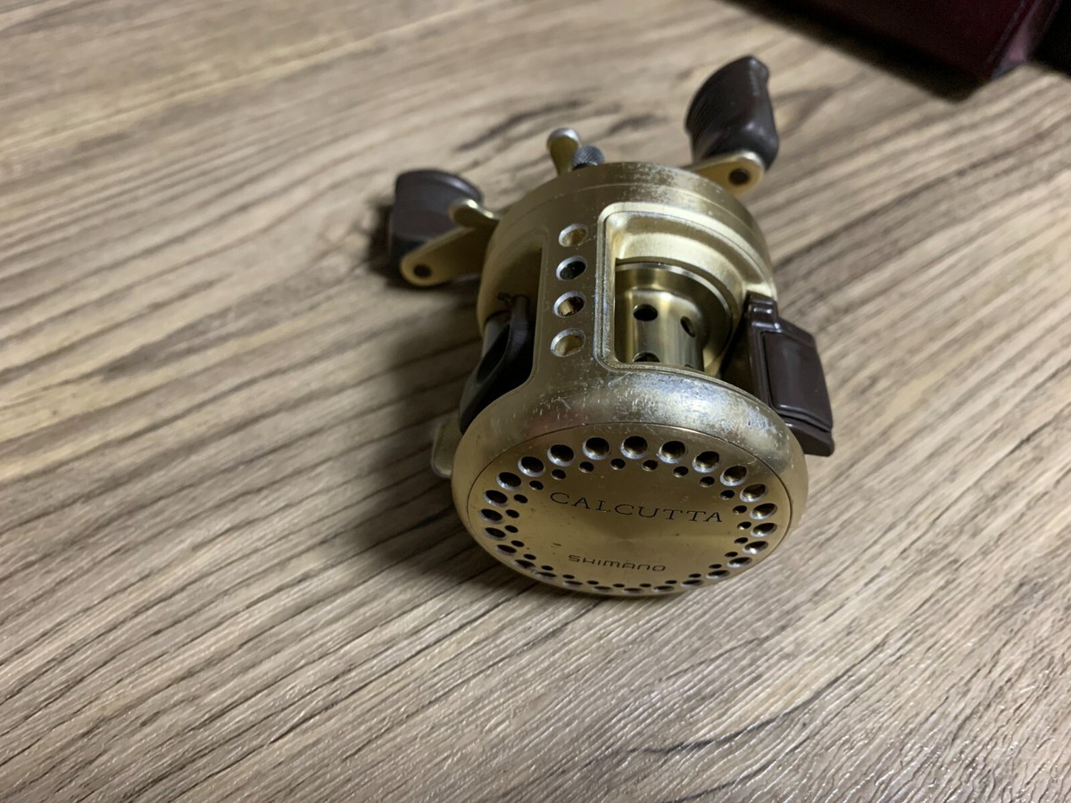 Shimano CALCUTTA 　50xt Shimano CALCUTTA 50XT Right Handle Made In Japan Very Good