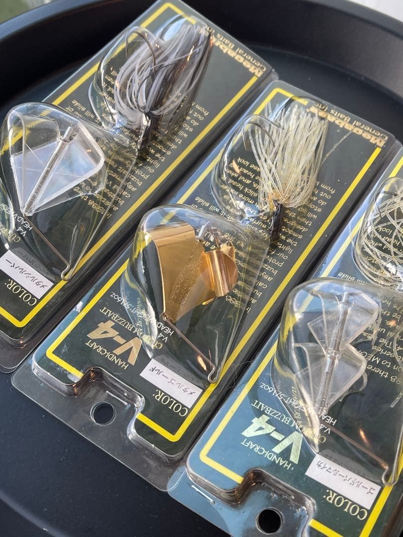 [Discontinued/New] Megabass V-4 Buz V4 Buzzbait 3-Color Set - Image 4