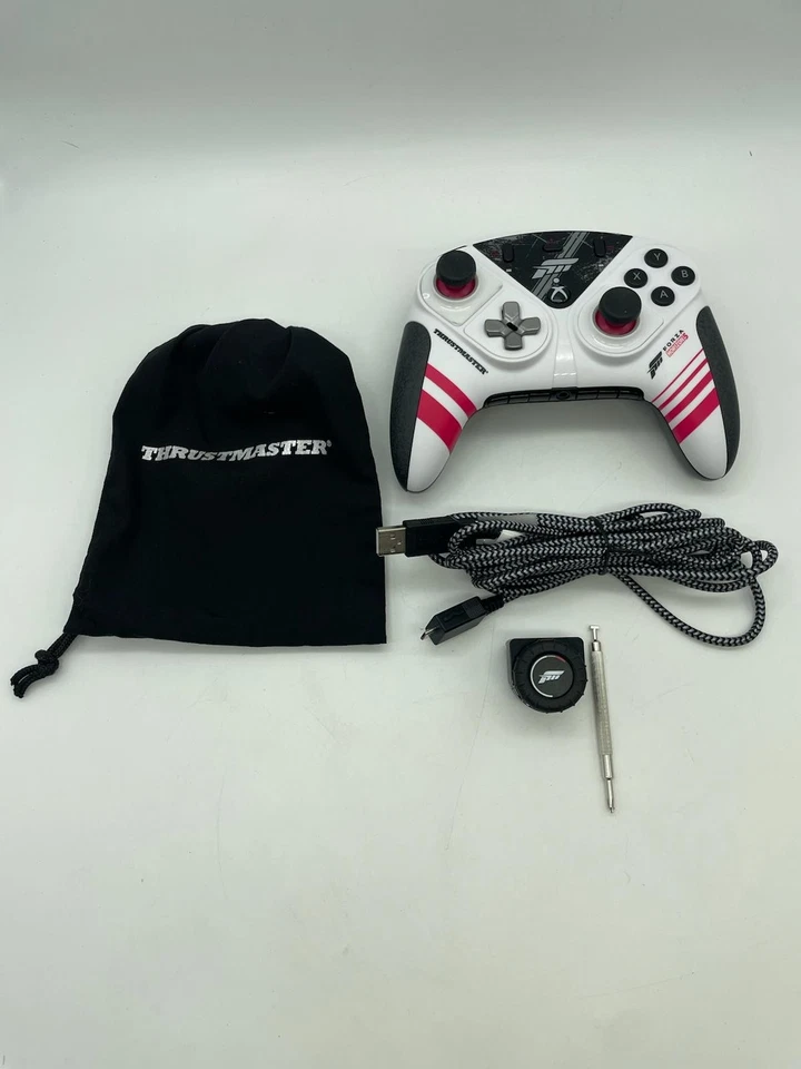 Thrustmaster ESWAP XR Pro Controller Forza Edition Modular Wired Gamepad - Image 2 of 4