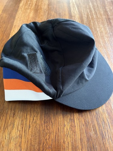 Rapha Festive 500 Winter Cycling Hat Cap - Picture 2 of 6