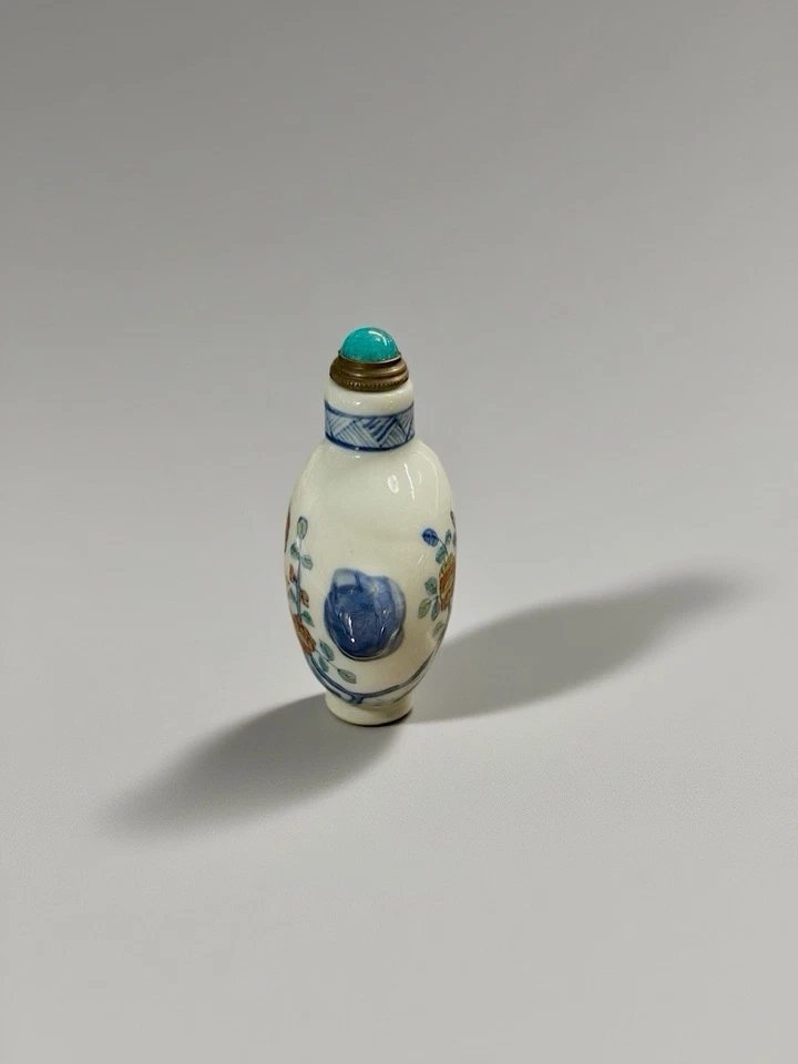 中国古董 DouCai Bird Flower Porcelain Snuff Bottle Jade Lid — 第 4/4 张图片