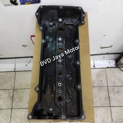 Genuine Cylinder Head Valve Cover Toyota Hilux 2015up Fortuner VRZ - Main Image