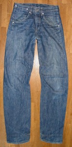 levis 835