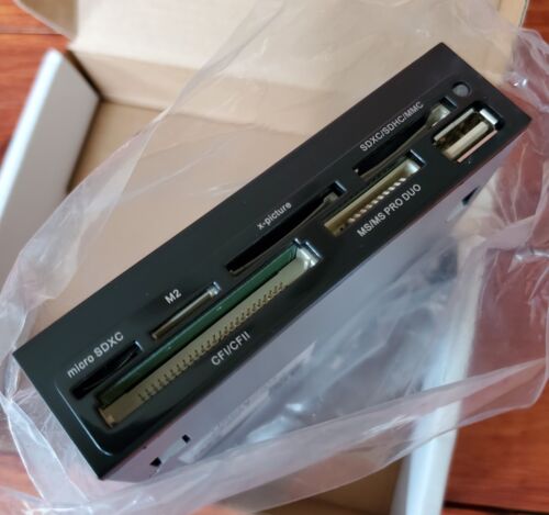 StarTech Memory Card Reader 3.5" Front Bay 22-in-1 USB 2.0 Internal Media New - Picture 5 of 5
