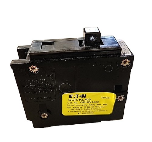 EATON QBHW1020 20 AMP 1 Pole 120V 1P 22KAIC New Pull Out In Tripped Position - Picture 2 of 4