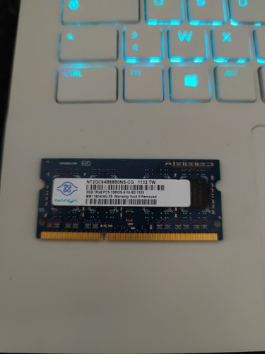 Mémoire RAM Nanya 2 Go DDR3 1066 MHz SODIMM - Réf. NT2GC64B8HC0NS-BE - Garantie 6 Mois