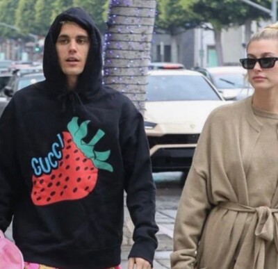 Gucci 2019 2020 Justin Black Strawberry Logo T-shirt 36 38 2 Men