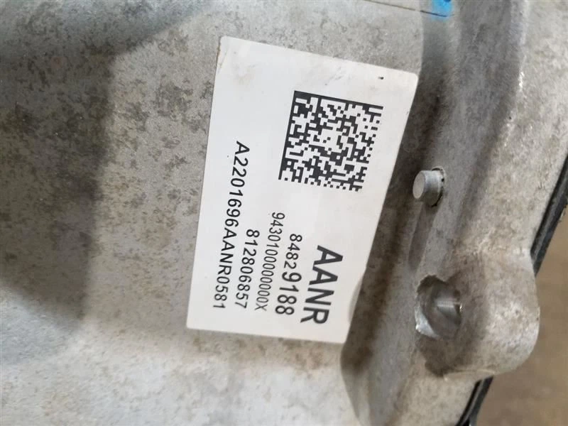 Cubierta de montaje en puerta de espejos retrovisores Carrier nuevo estilo para camioneta Sierra 1500 19 540992 Foto 2 de 4