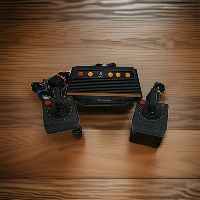 Atari Flashback 8 Console 105 Built-in Games 40th Anniversary Tested