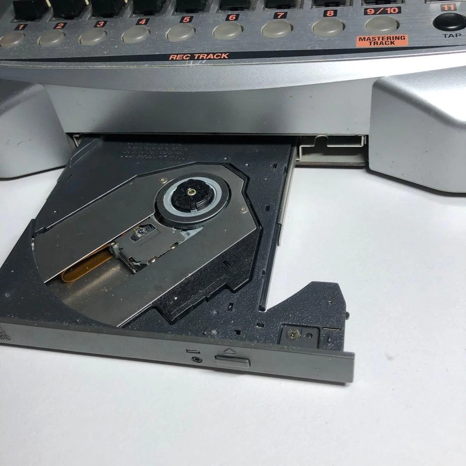 BOSS BR-1180 CD Digital Recording Studio Multi Track Recorder - Image 3 of 4