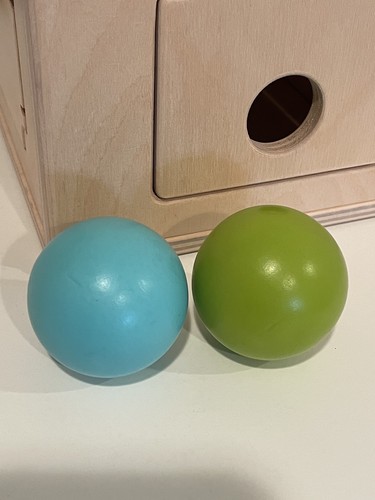 Lovevery The Babbler Slide and Seek Ball Run Drop Montessori w/Two Balls - Picture 11 of 12