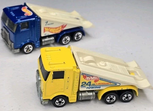 Hot Wheels Blackwall Lot Of 2 COE Tow Truck Hauler Transporter Vintage