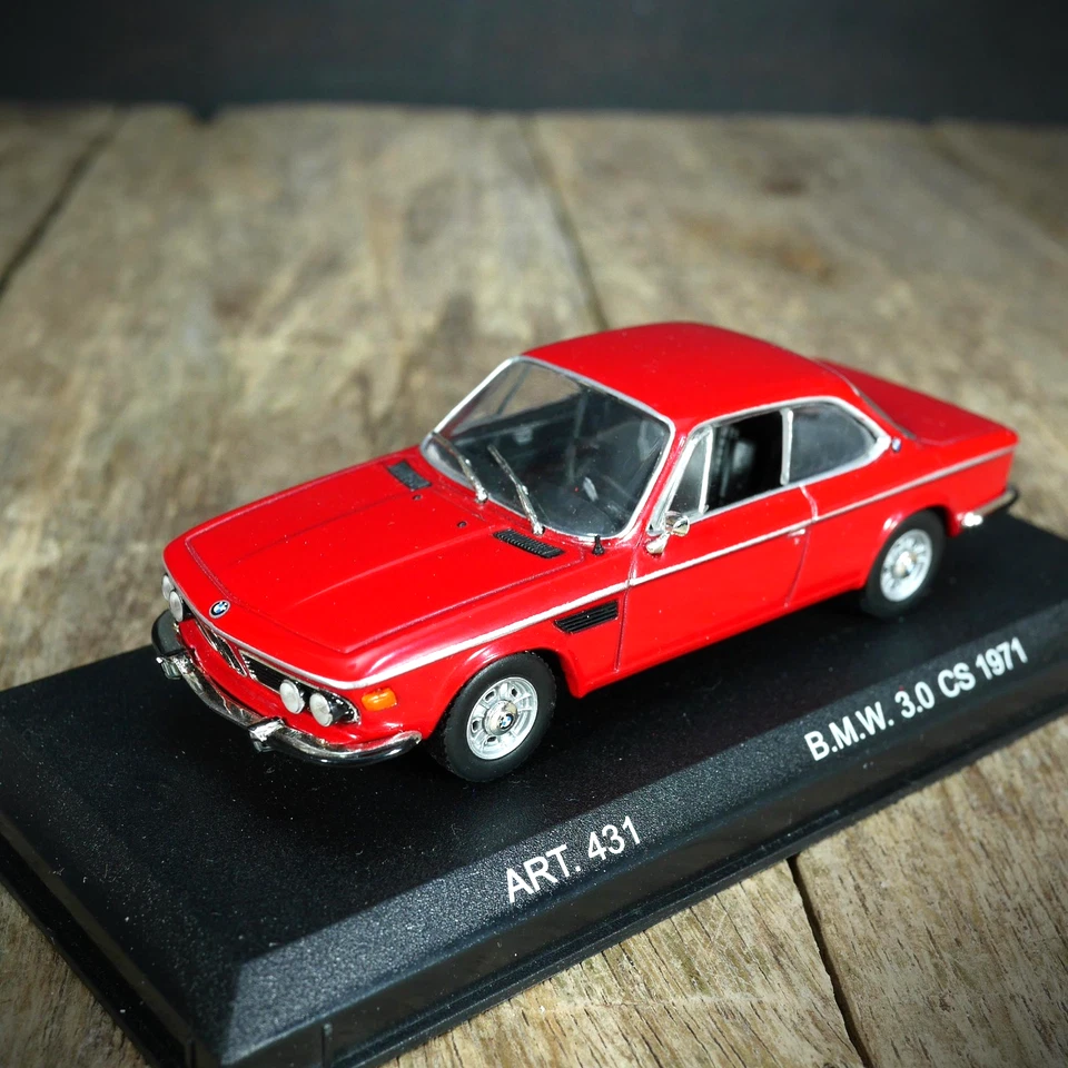 CDC Detail Cars (Corgi) BMW 3.0 CSI 1971, rojo, modelo diecast 1/43, en caja Foto 2 de 4