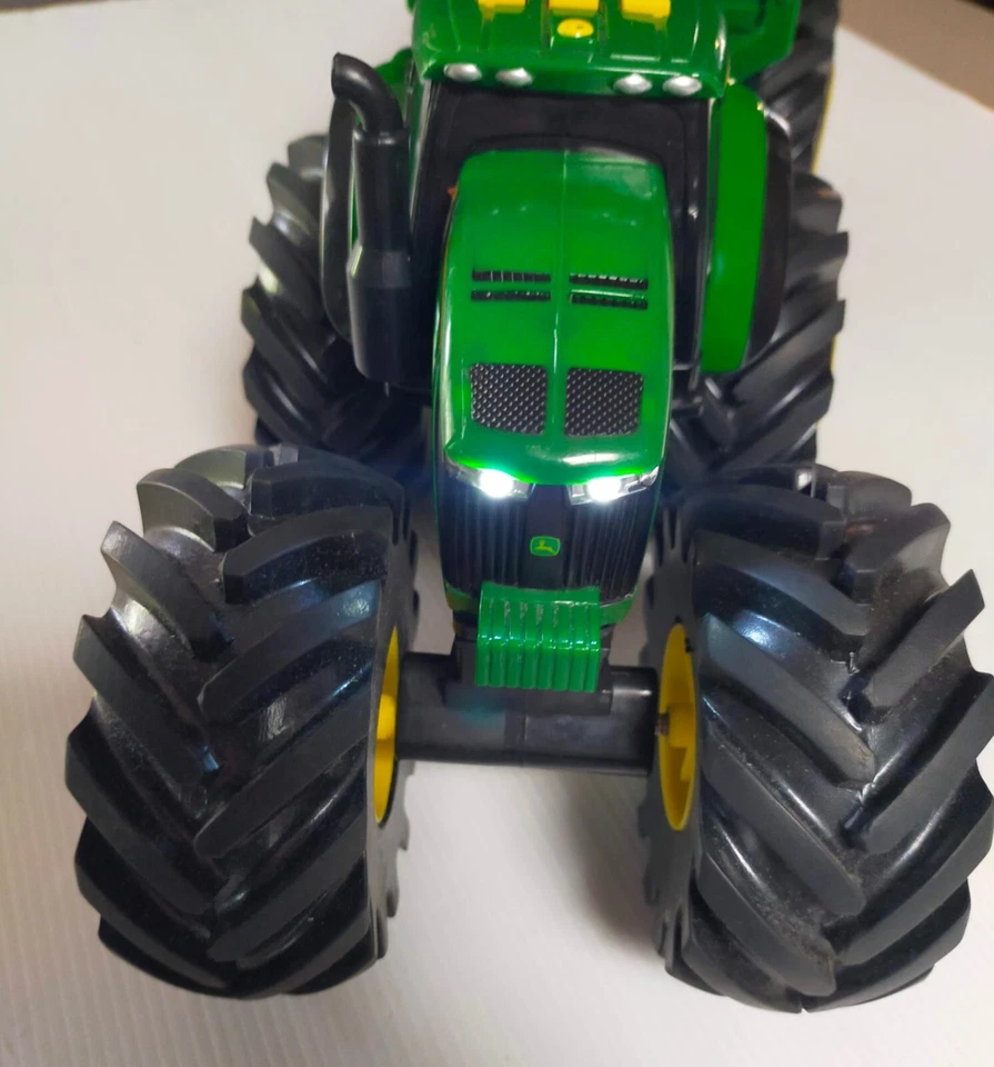 Tomy John Deere - Monster Treads Tractor & Trailer  W/Lights & Sounds Working - Image 3 of 4