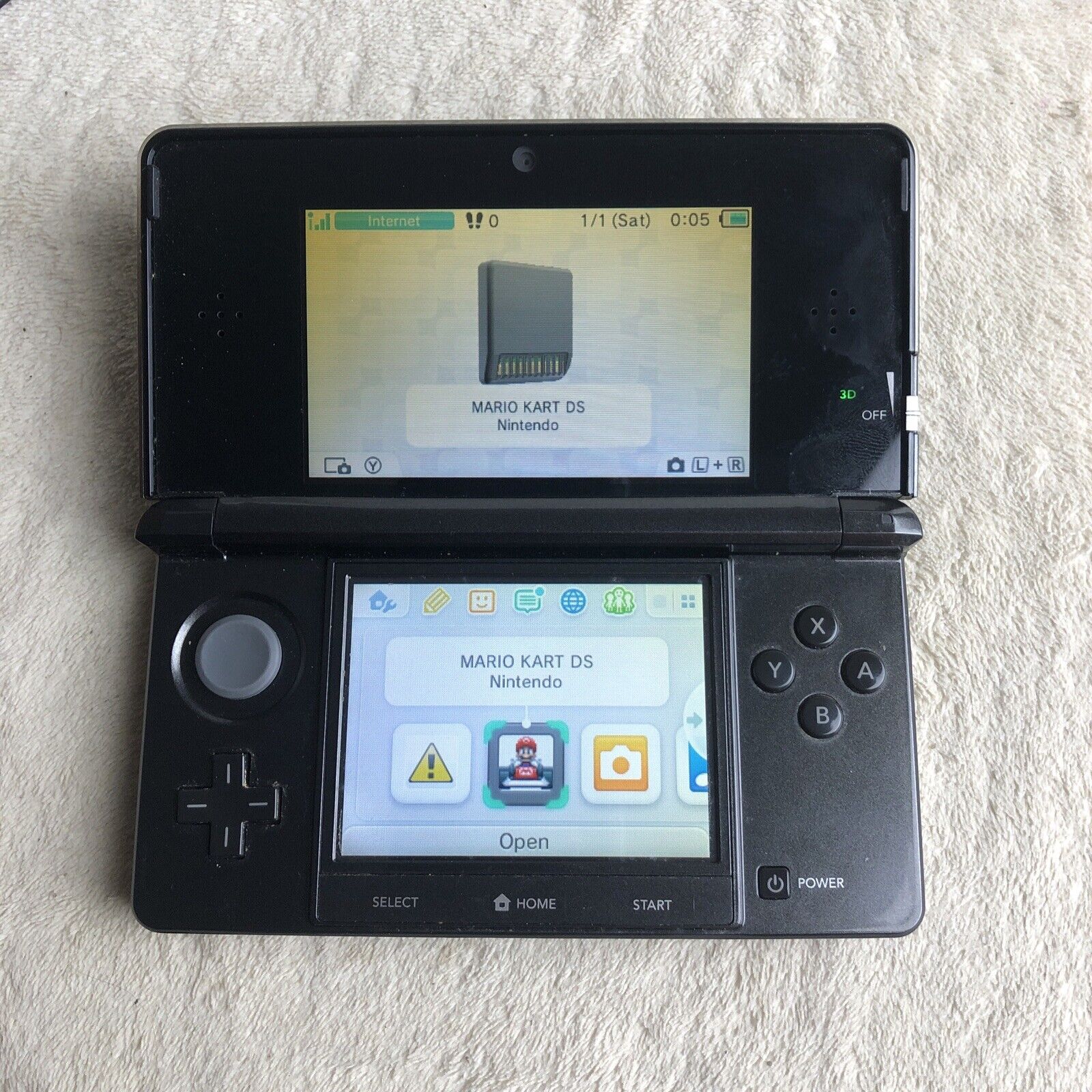 32GB USA eShop Nintendo 3DS Black Console Charger & Stylus Included L67