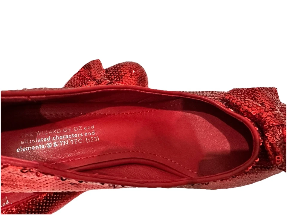 Wizard Of Oz Dorothy Ruby Red Sequin Shoes ‘Slippers’ With Bow Size 7.  2” Heel. - Image 3 of 4