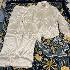 Julianna Rae Silk Ivory Pajama Set Size Small New With Tags Goodnight Midnight