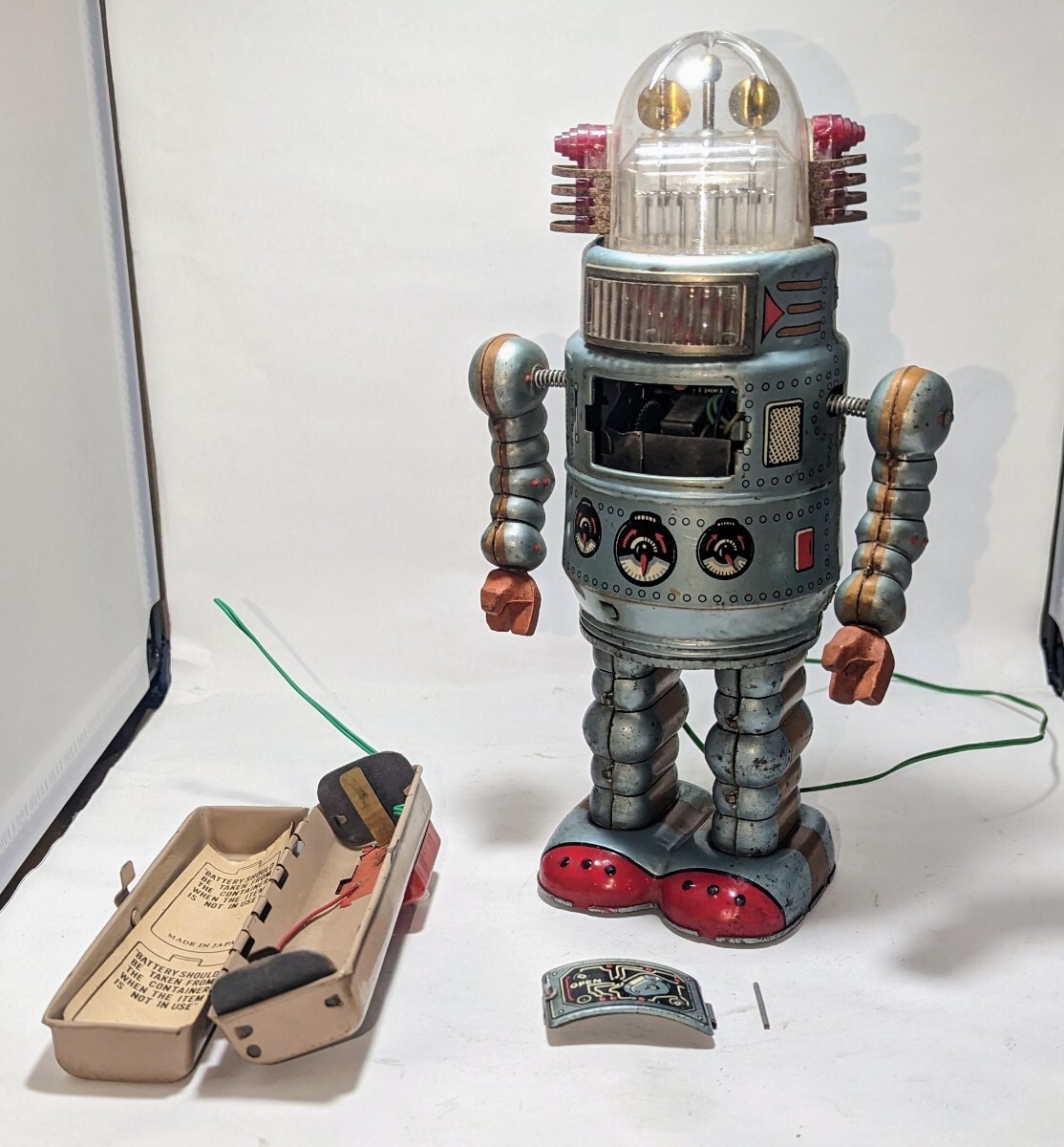 Vintage Alps Door Robot Tin Toys The Wiring Is Broken Junk Vintage Alps Door Robot Tin Toys The Wiring Is Broken Junk