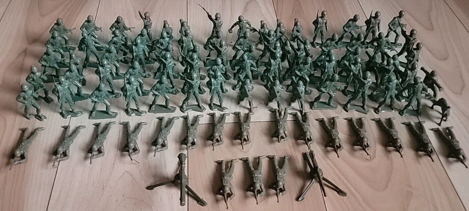 Soldados del Ejército MPC Lote de 95 Verde 2 pulgadas Plástico Hombres Juguetes de Colección Combate LEER Foto 3 de 4