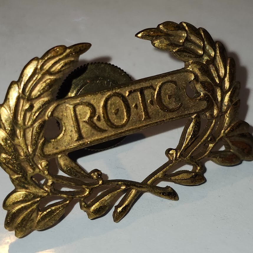 Vintage R.O.T.C. Laurel Wreath Screwback Pin Metal Military Marked "Simon GI" image 3