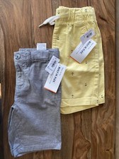 Two Boys Old Navy Shorts Grey Is 5t , Yellow Is Xs 5