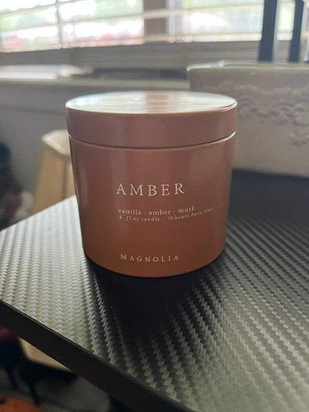 Vela Magnolia Market Signature ámbar 4 oz - sin caja