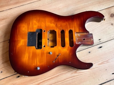 Washburn Mercury Series MG-70 Flamed Top E-Gitarrenkörper Korea 1990er