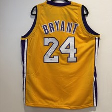 Law of Cards: Panini and Art of the Game Settle Kobe Bryant Autograph Suit 21