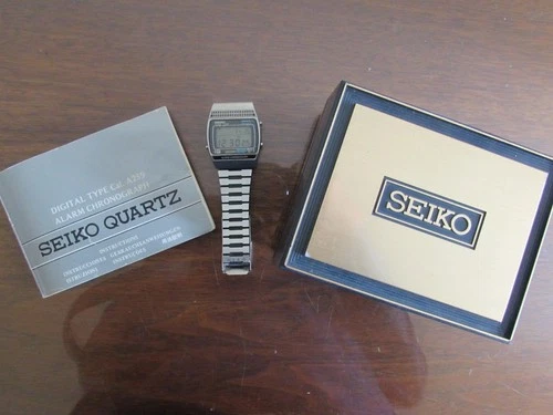 Seiko A259-5019 Digital Quartz Alarm Chronograph Wrist Watch With Manual/Box