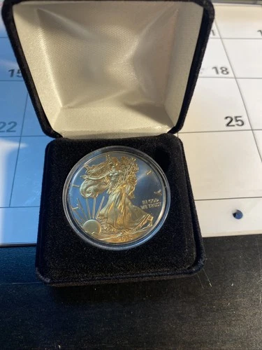 2015 EAGLE silver bullion SEE THE PICS.