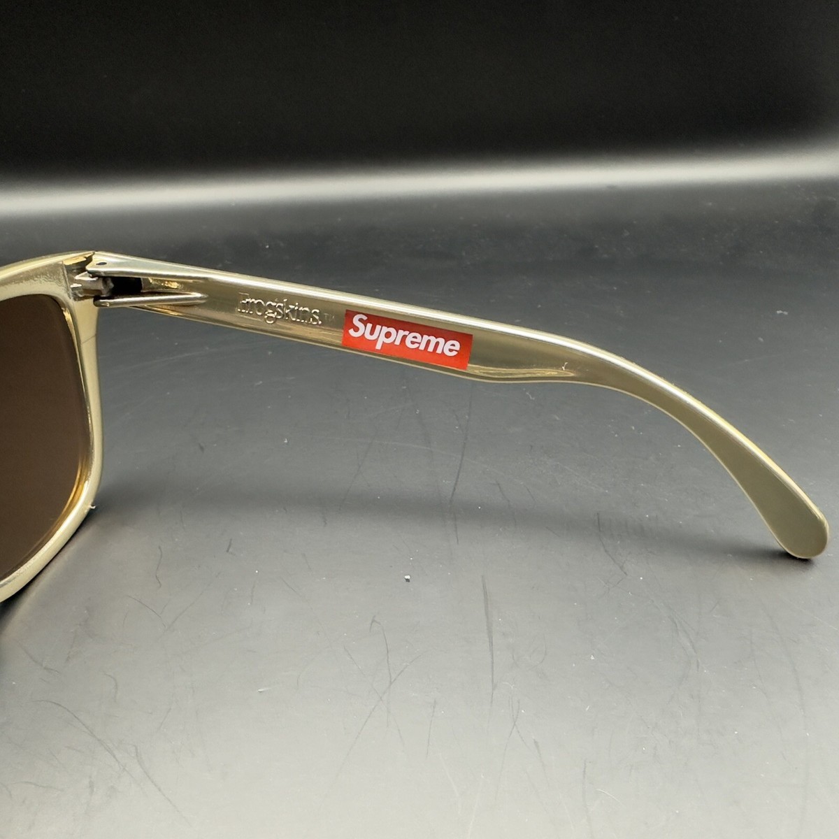 小物 Supreme x Oakley - Frogskins Oakley x Supreme Sunglasses | Hypebeast