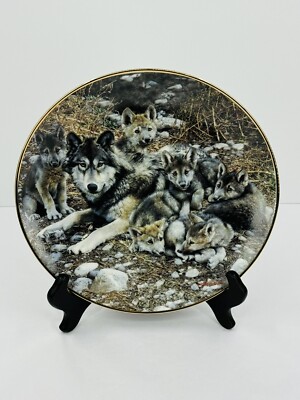 Bradford Exchange A Family Affair Wolves Den Mother Plate Carl
