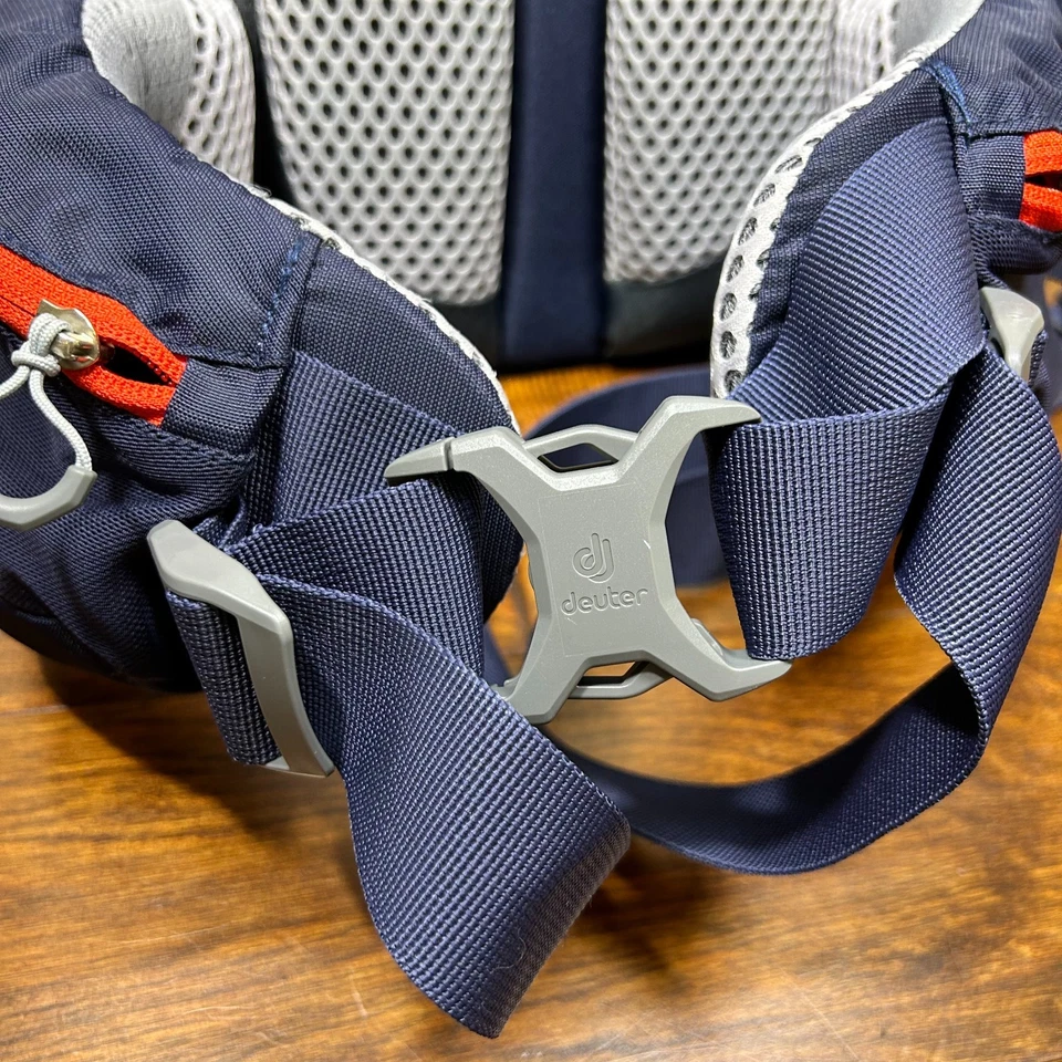 Deuter Act Lite 45+10 SL Hiking Backpack Pack Trekking Aircontact Womens Small - Image 4 of 4