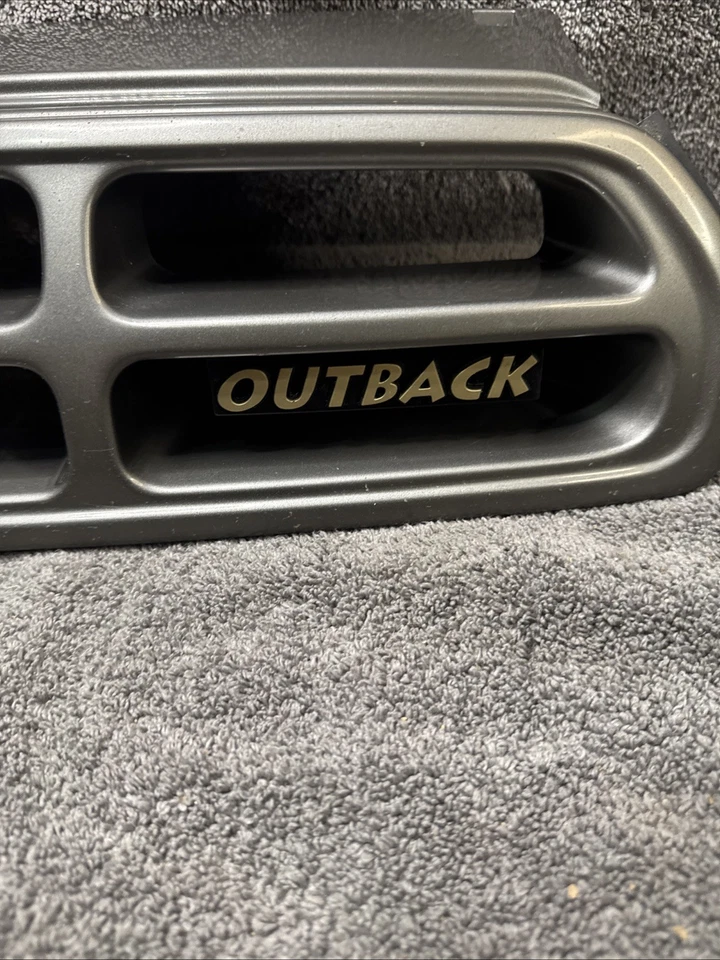 1997 to 1999 Subaru Legacy Outback Grill Grille OEM t9984 DG - Image 2 of 4