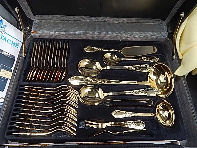 SBS Besteck Besteckkoffer 12 Personen 14 Karat vergoldet - Bild 3 von 3