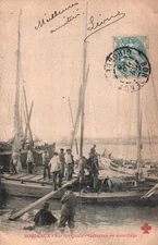 POSTCARD - BURGUNDY - GIRONDE 33 - ON THE DOCKS - JIGS AT ANCHOR